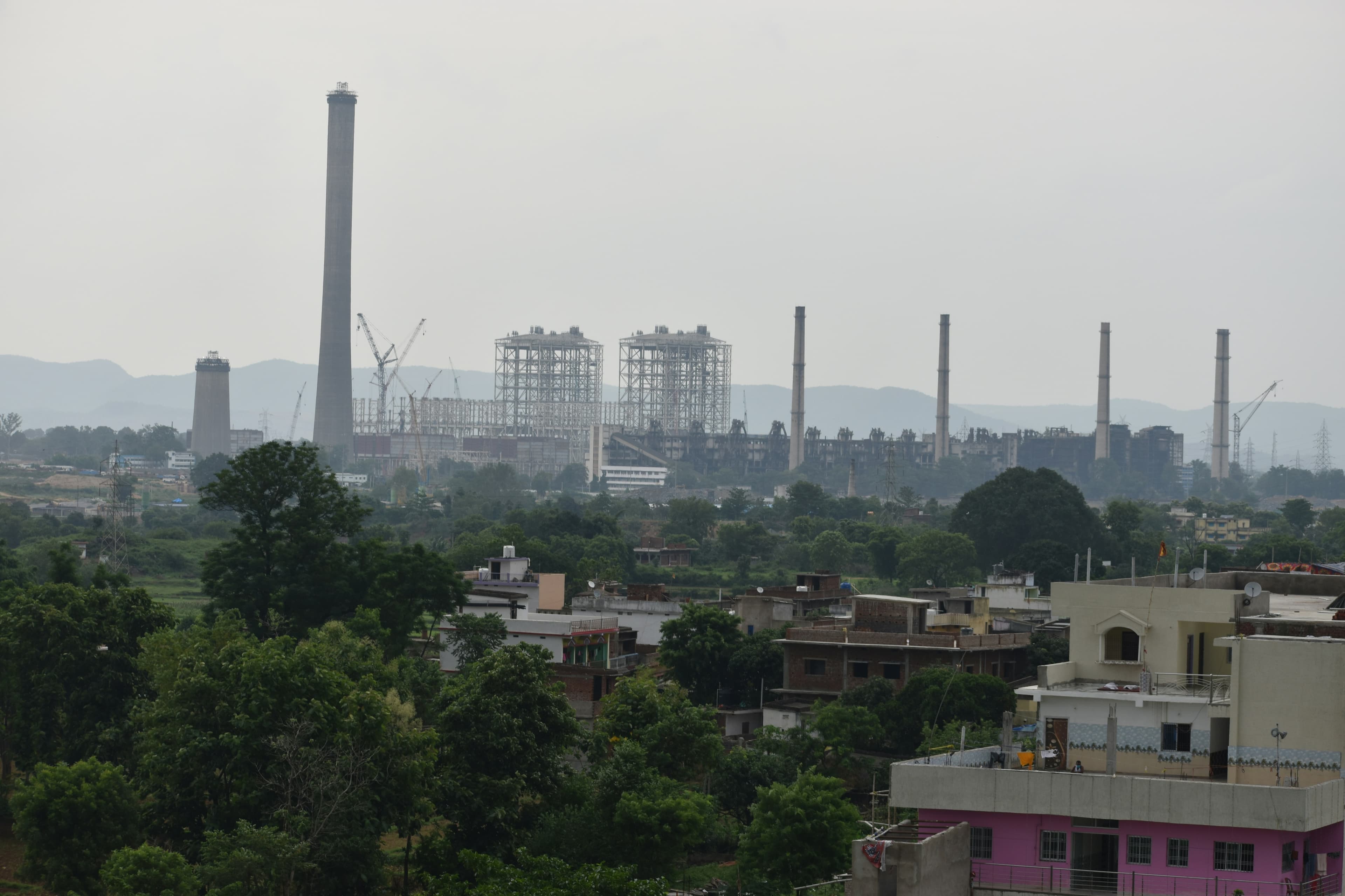Post-monsoon air quality degradation across Northern India: assessing the impact of policy-related shifts in timing and amount of crop residue burnt
